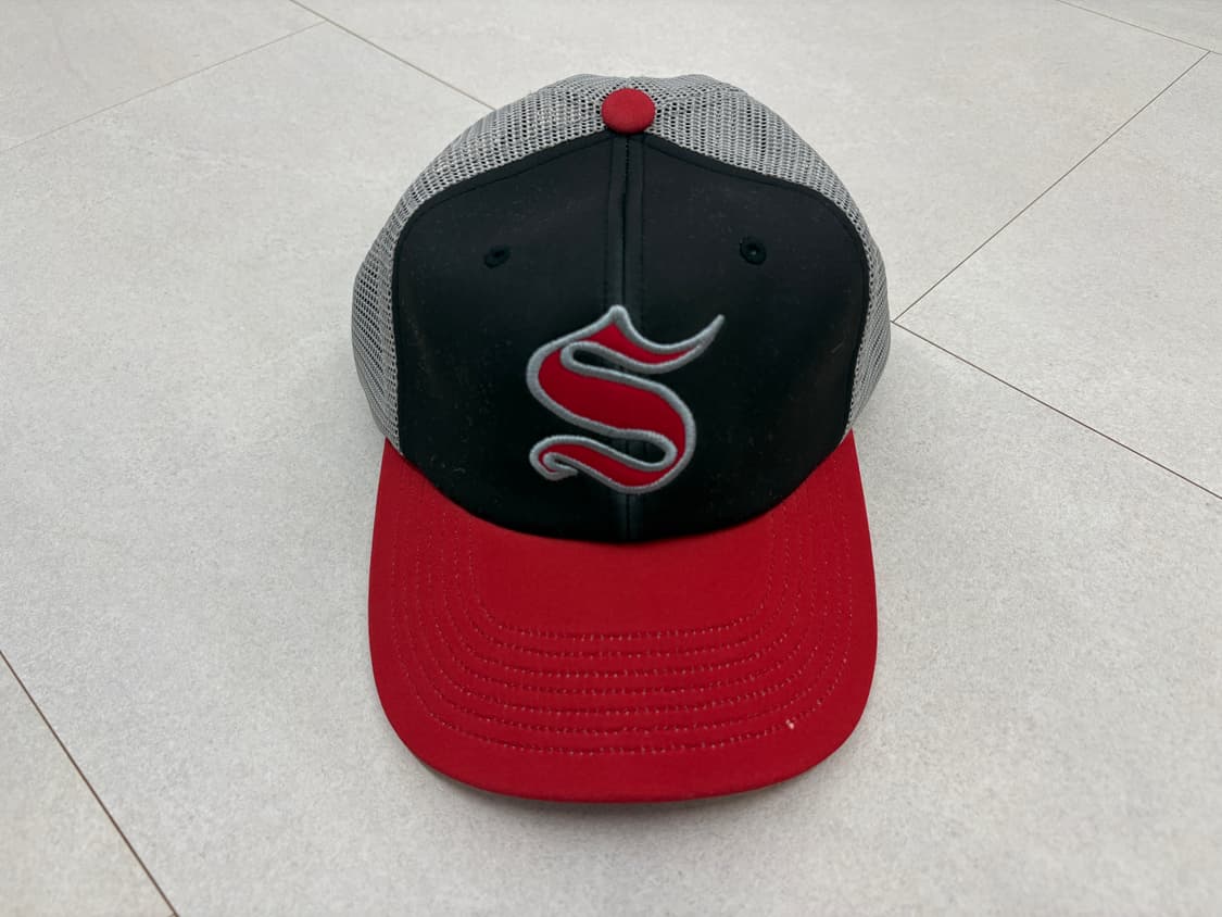 슈프림 콘트라스트 S 메쉬 백 6-패널 그레이 25FW 상품이미지1