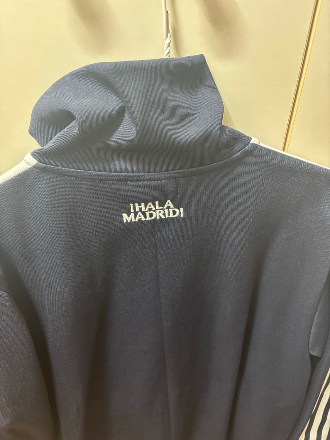 레어 아디다스 레알마드리드 트랙탑 상품이미지4