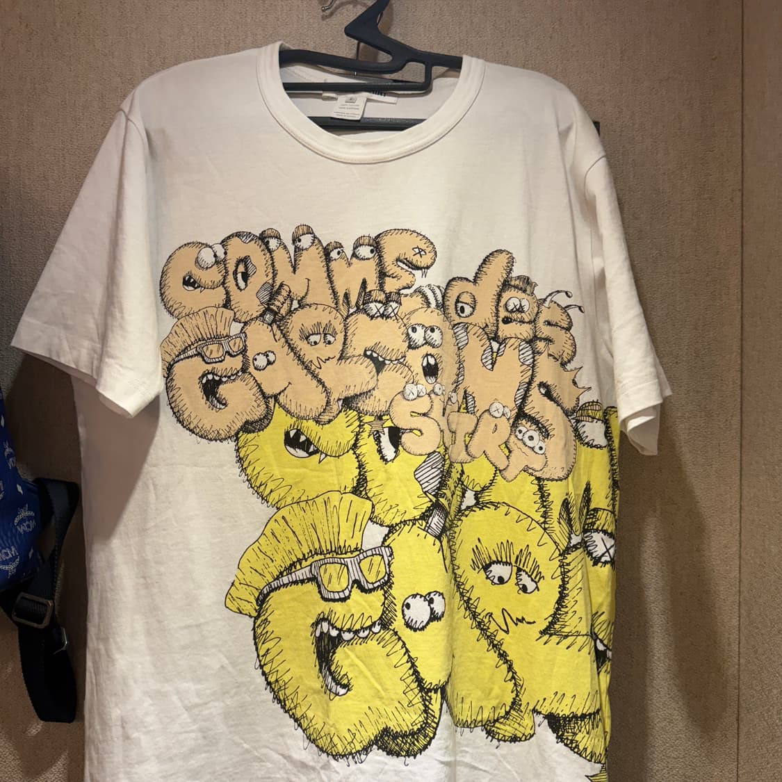 꼼데가르송 kaws 콜라보 티셔츠 상품이미지1
