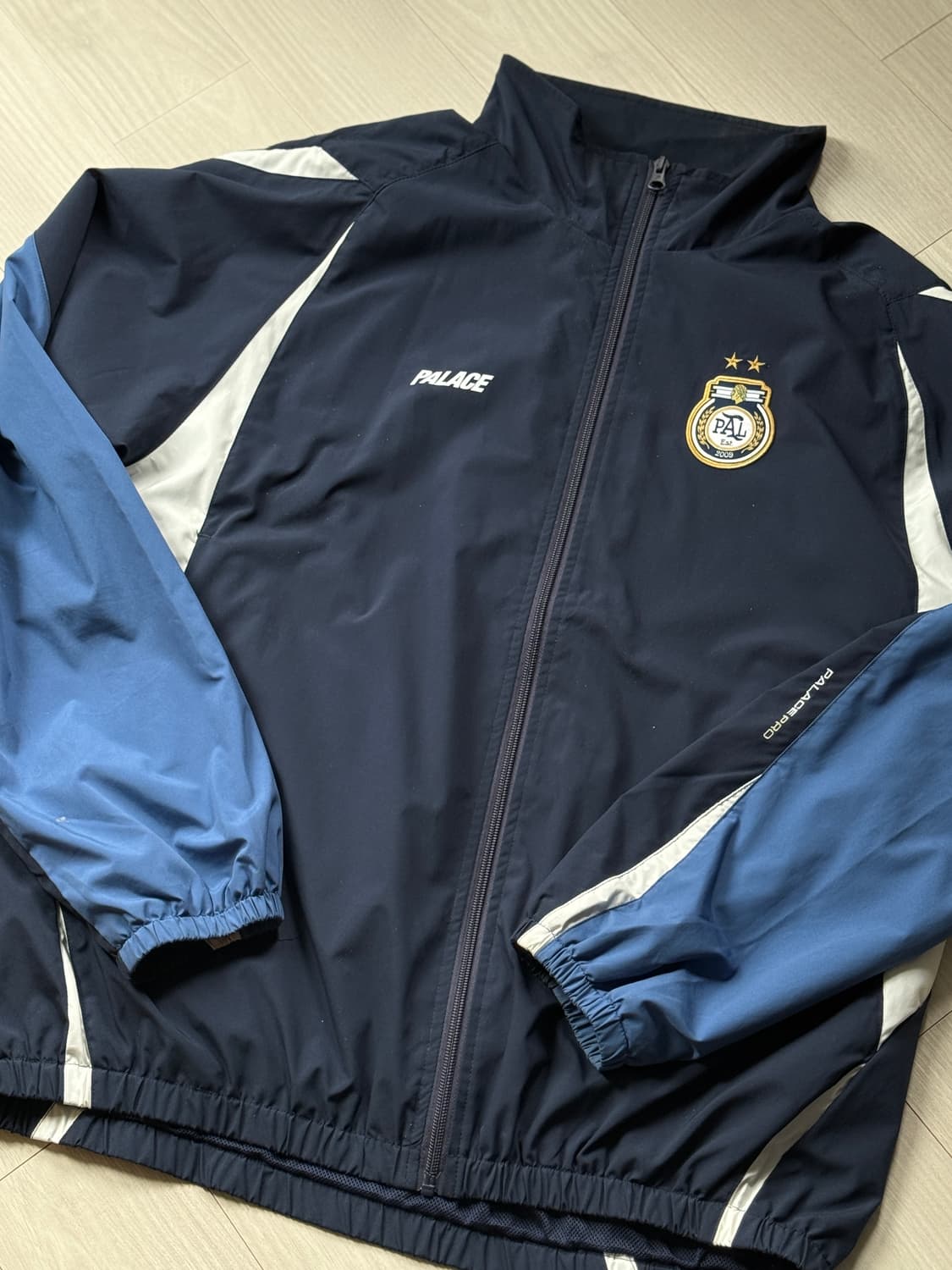 팔라스 Palace Pro Shell Jacket 23FW 라지  상품이미지1