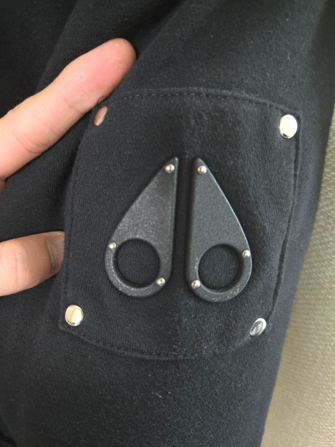 무스너클 패션버니 스웨터 상품이미지3