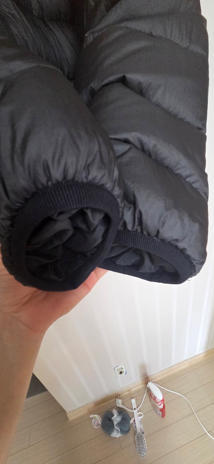 모이프 헬리움 후드 다운 패딩 블랙2 상품이미지5