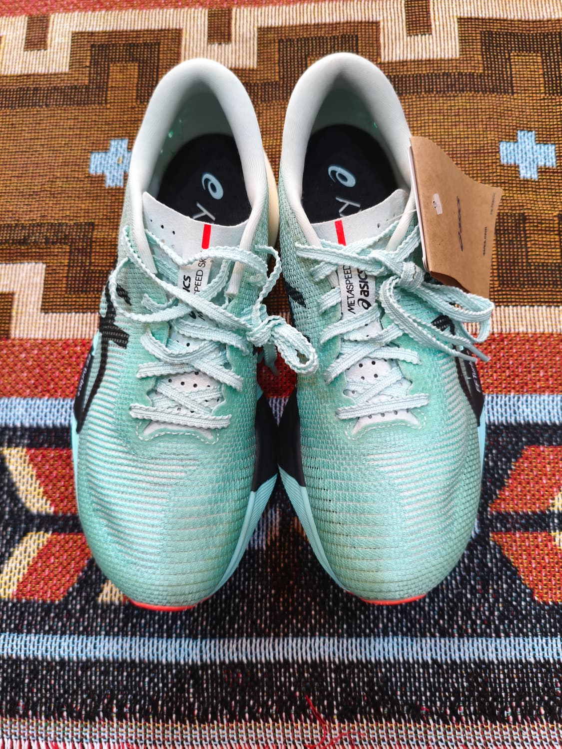 새제품)아식스 메타스피드 스카이 파리 235 판매합니다 상품이미지1