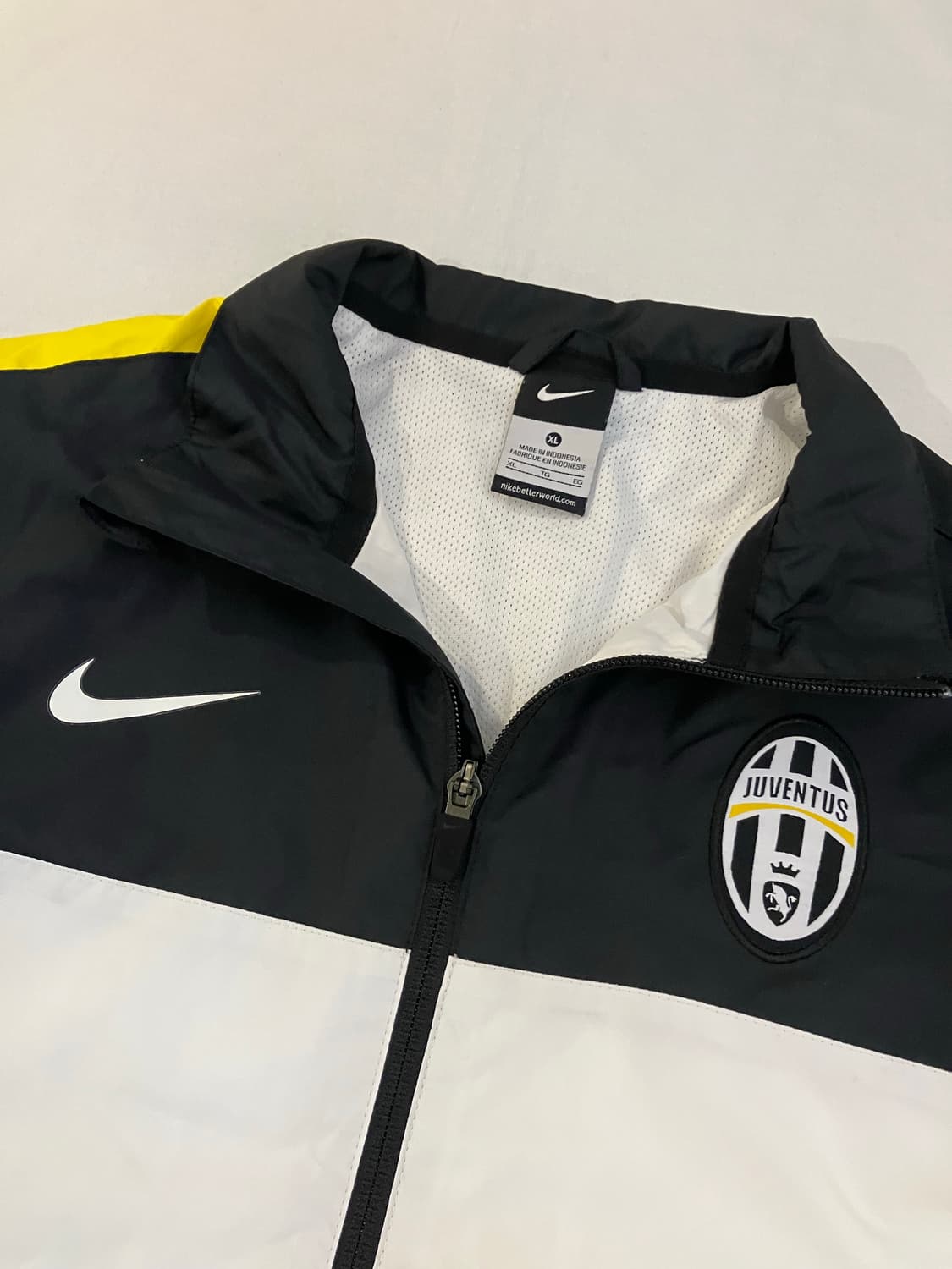 희귀) 나이키 12-13 유벤투스 바람막이 화이트 상품이미지2