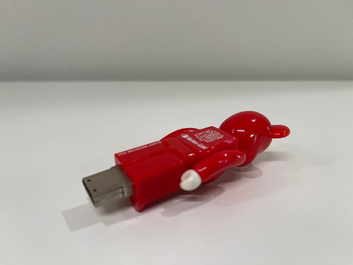 베어브릭 100% USB 메모리 레드 상품이미지4