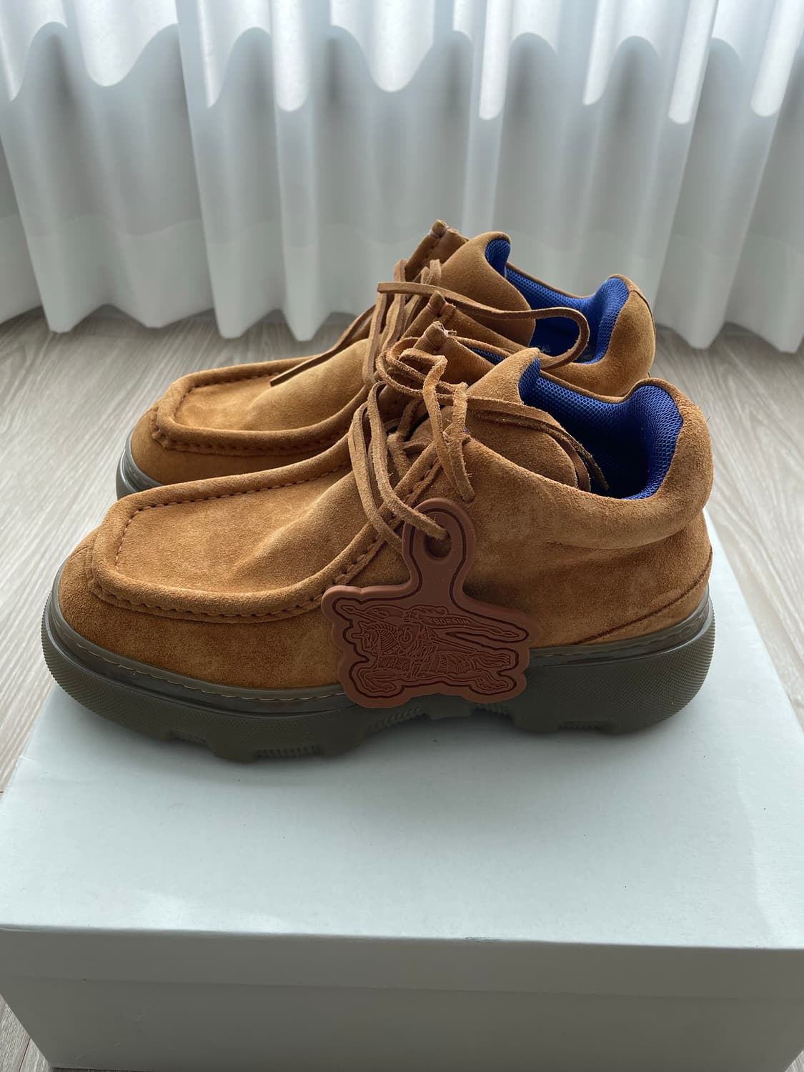 버버리 스웨이드 크리퍼 슈즈 브라운 40 상품이미지1