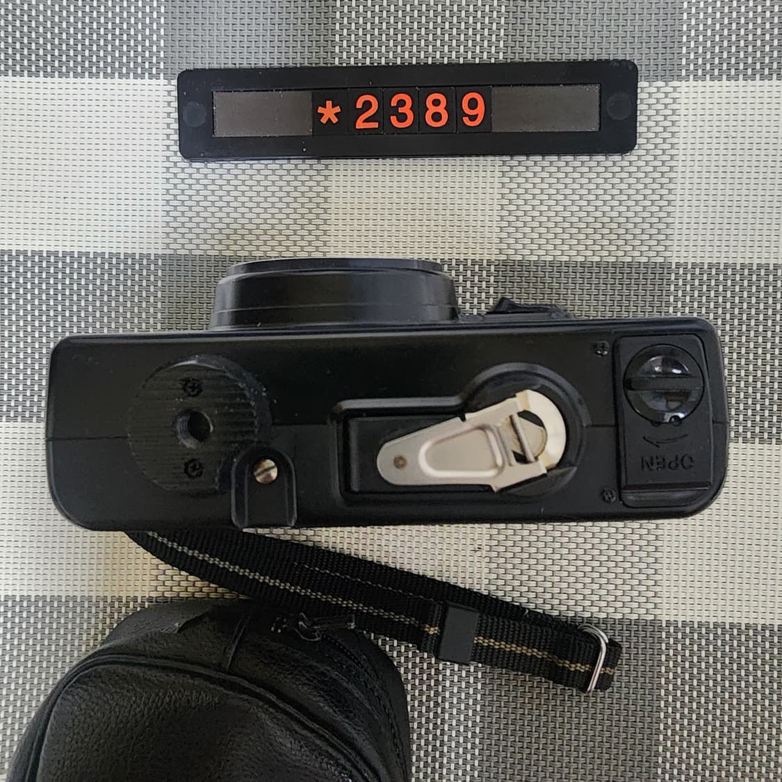 코니카 팝 블랙 필름카메라 파우치포함 상품이미지4