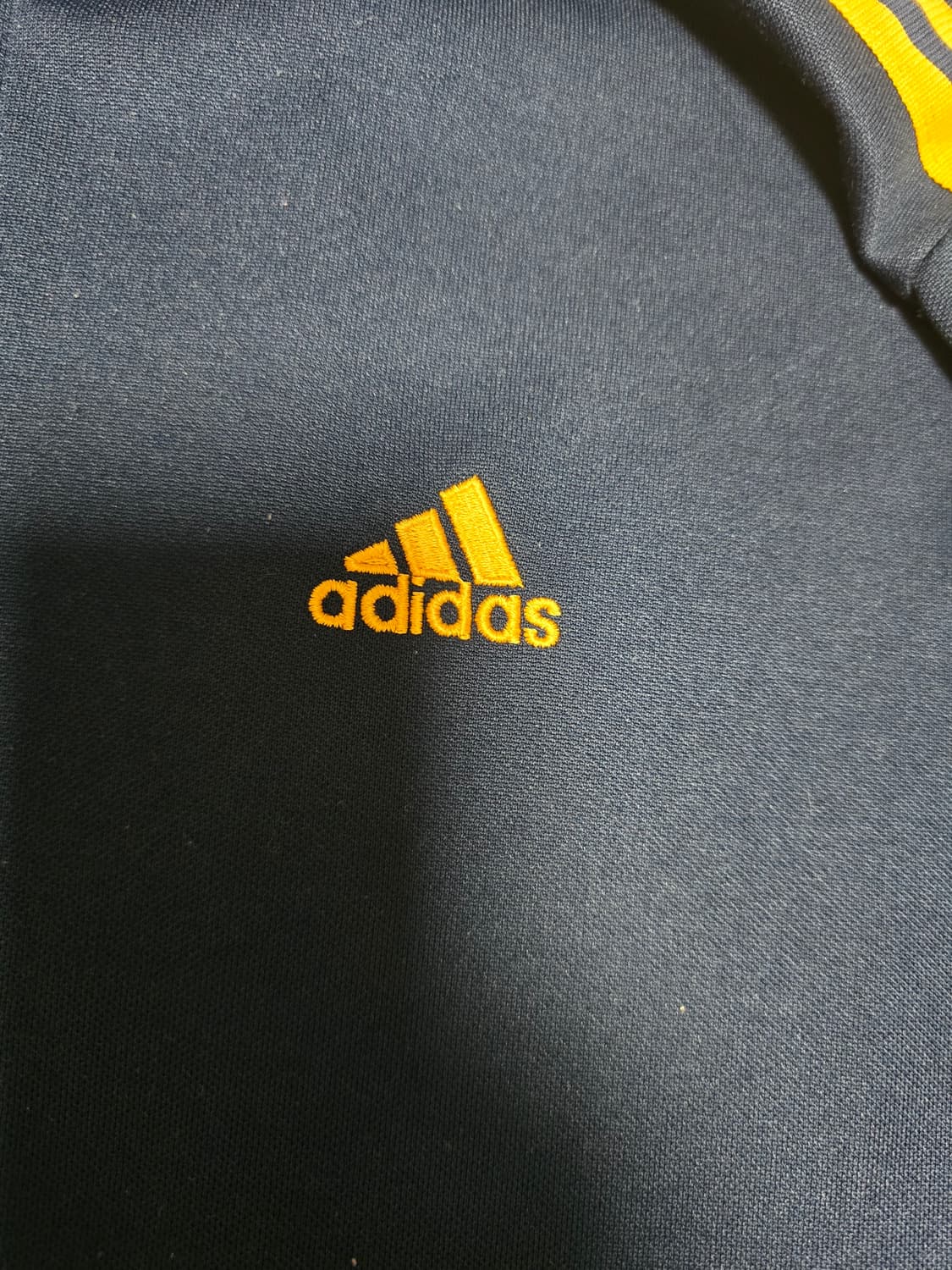 아디다스 에센셜 엘로우라인 네이비트랙탑 상품이미지2