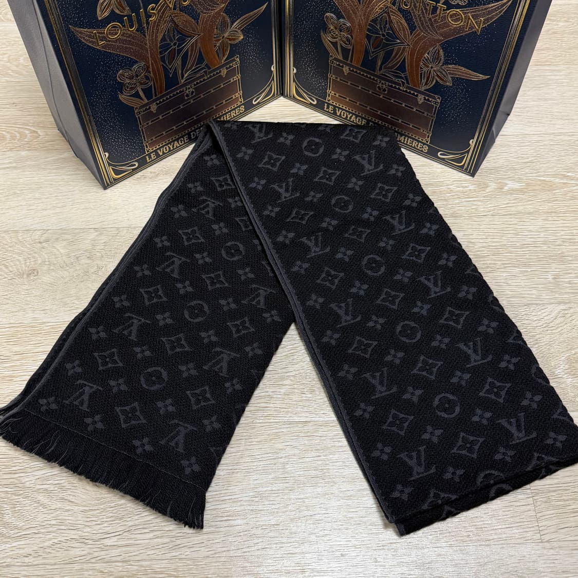 [미사용/선물가능] 루이비통 모노그램 클래식 머플러 목도리 풀구성 상품이미지3