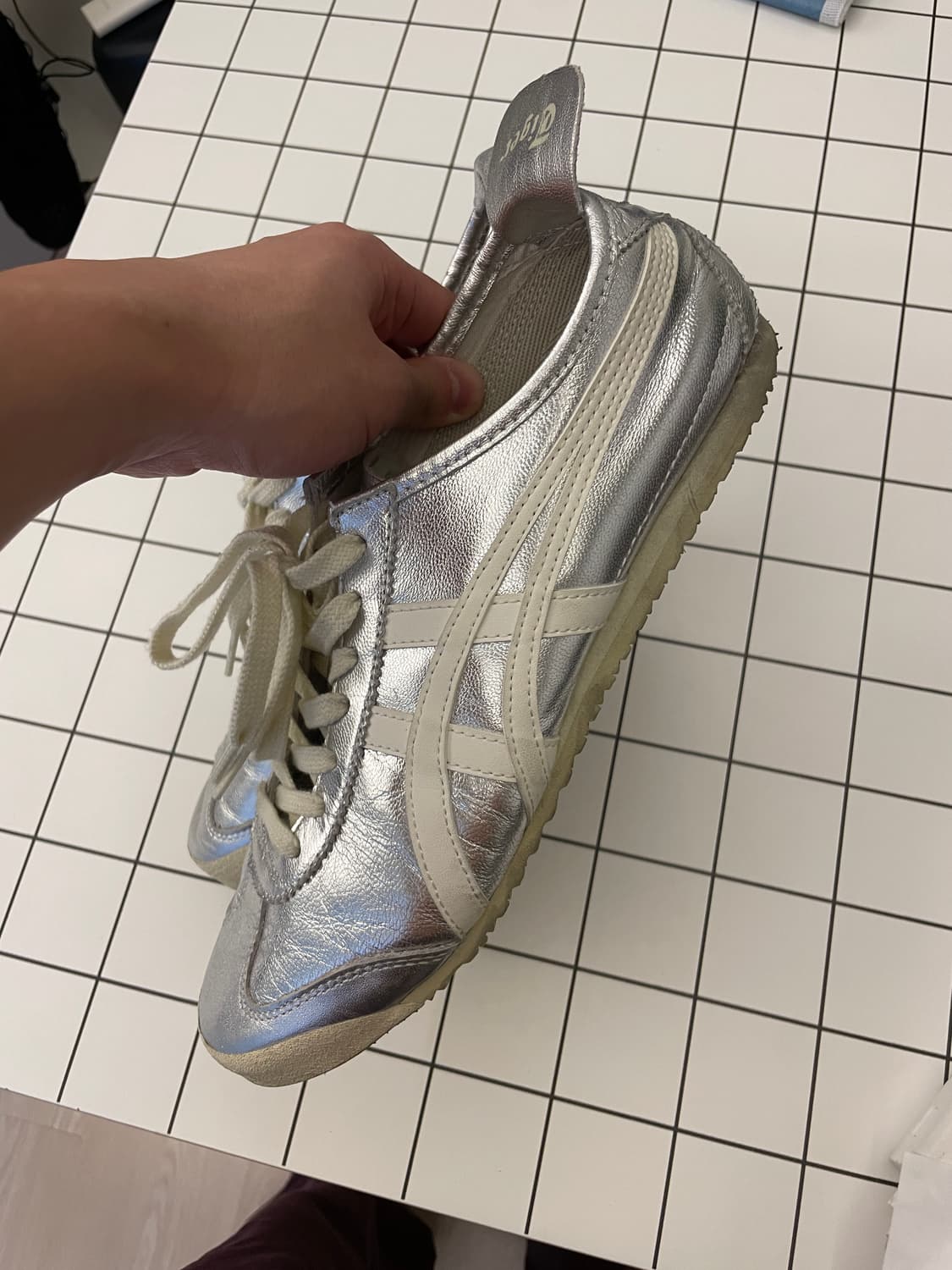 오니츠카타이거 mexico66 실버 스니커즈 275 상품이미지4