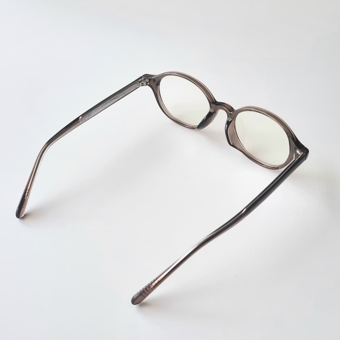 빈티지 타원형 레트로안구 뿔테 연브라운 안경테 상품이미지7