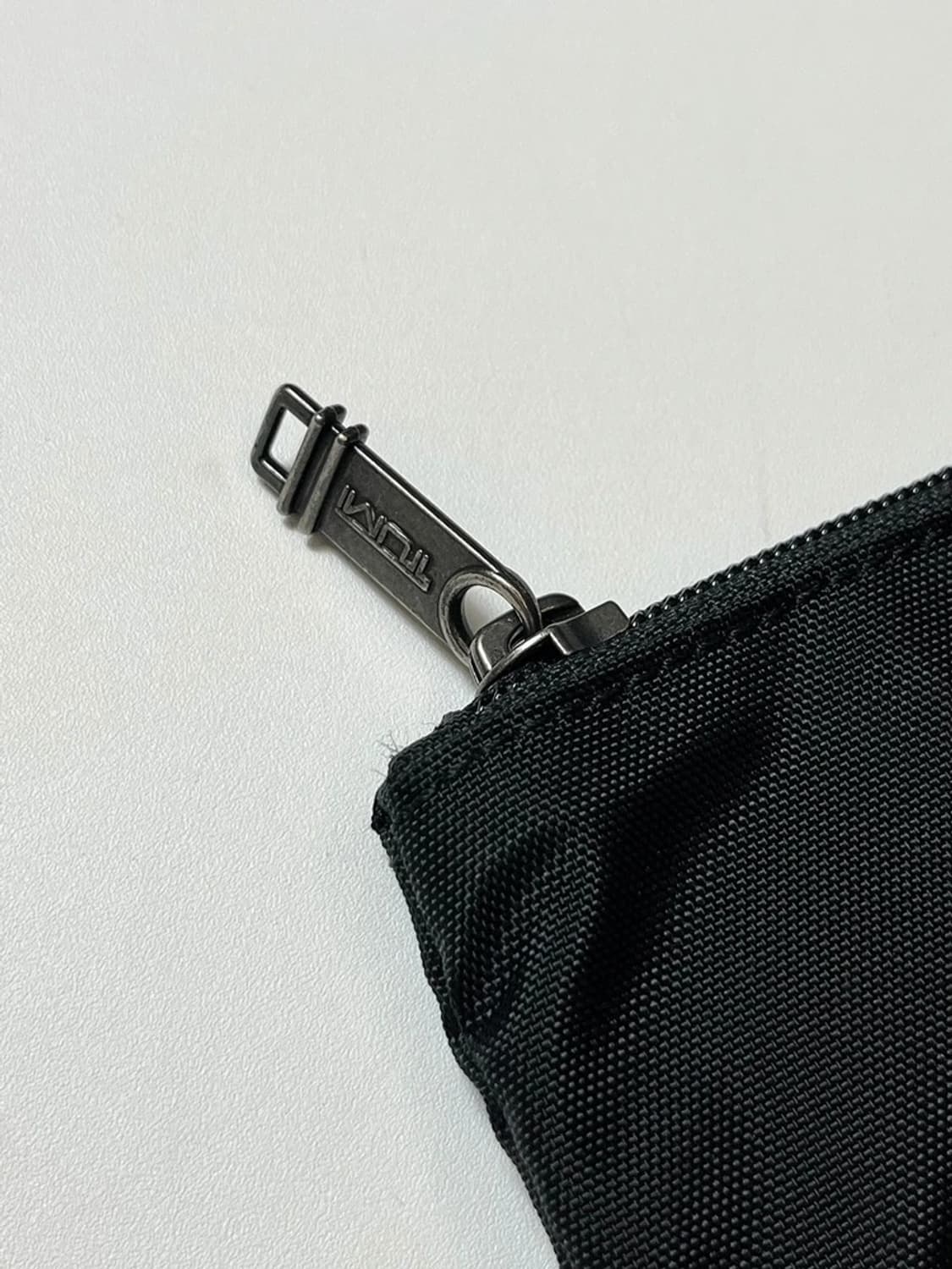 투미 TUMI 로고 나일론 파우치 백 Q1356 상품이미지3