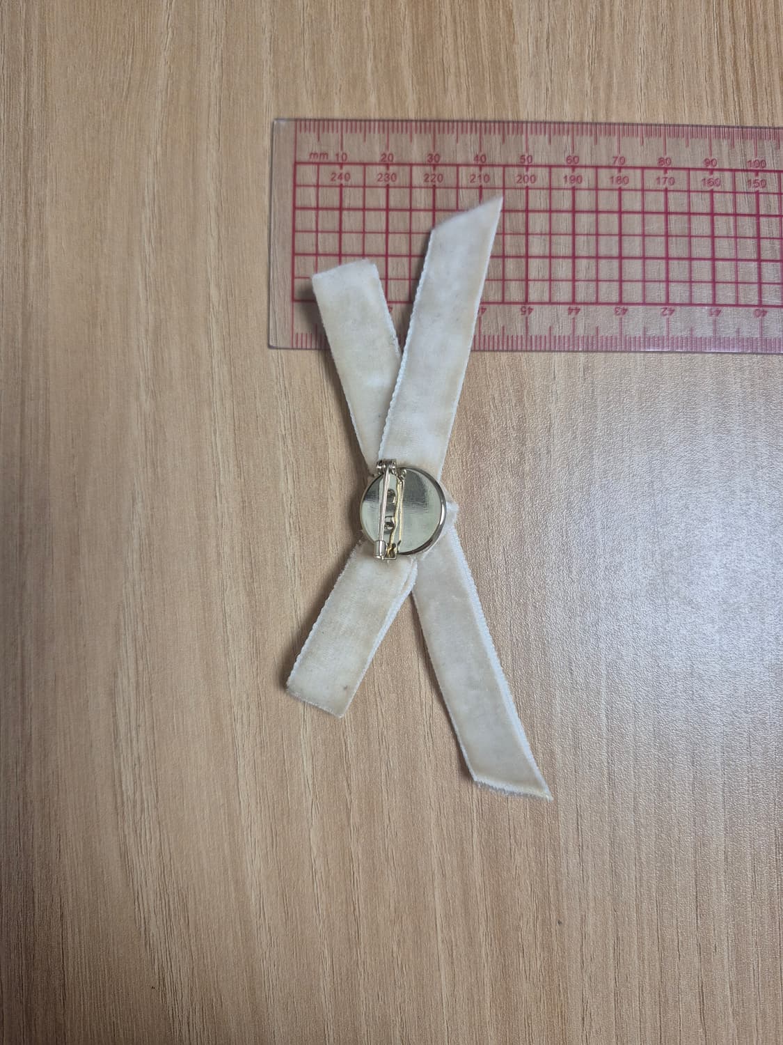 서비스1) 벨벳리본브로치 베이지 상품이미지3