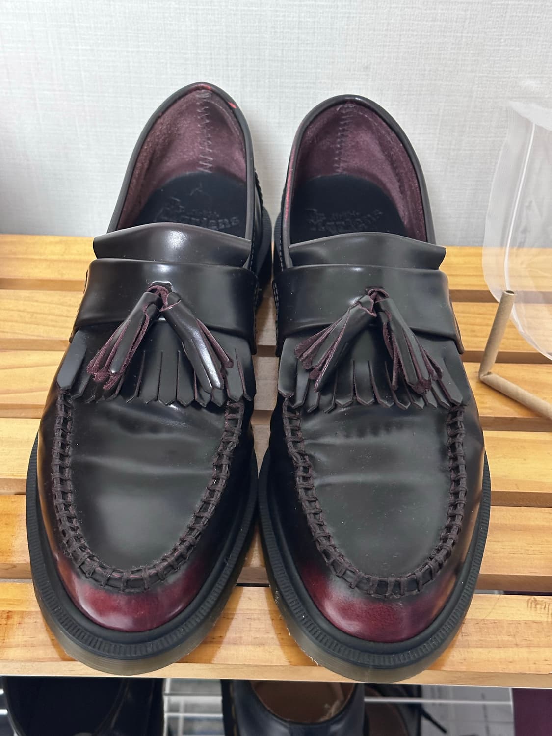 270) 닥터마틴 아드리안 체리레드 팝니다 상품이미지2