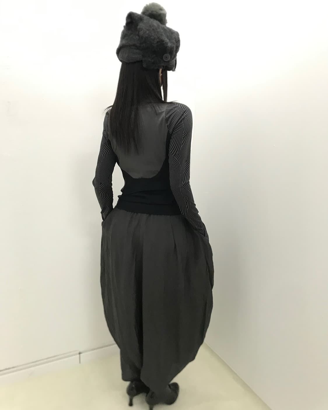 Charcoal slik 3D balloon banding pants  상품이미지1