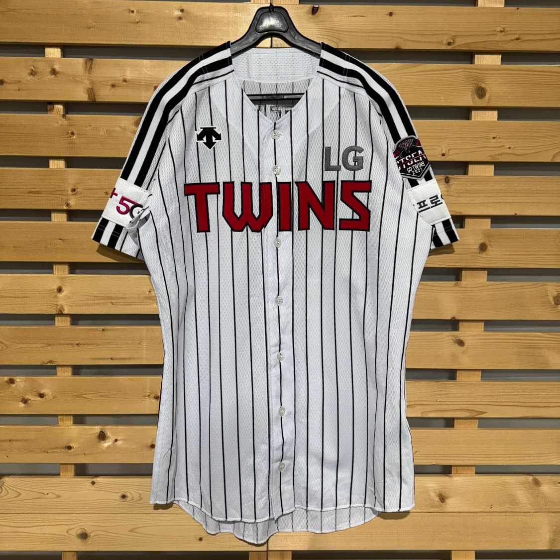 데상트 LG트윈스 채지선 유니폼 상품이미지1