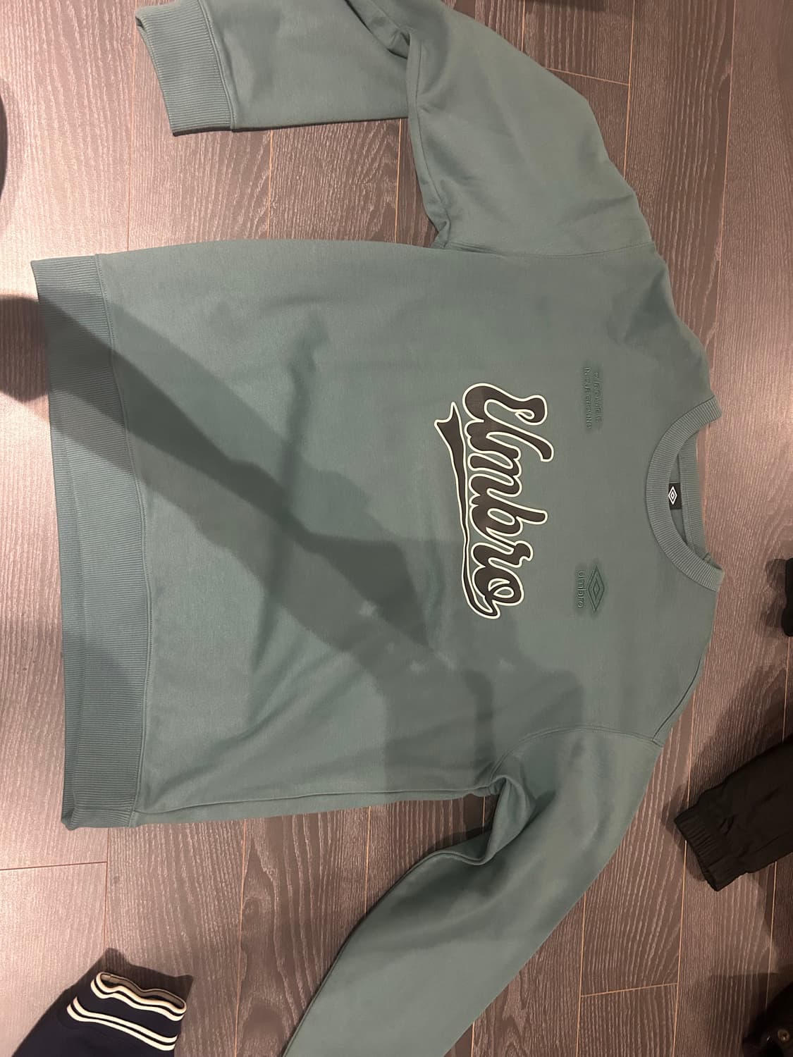 엄브로 맨투맨 상품이미지1