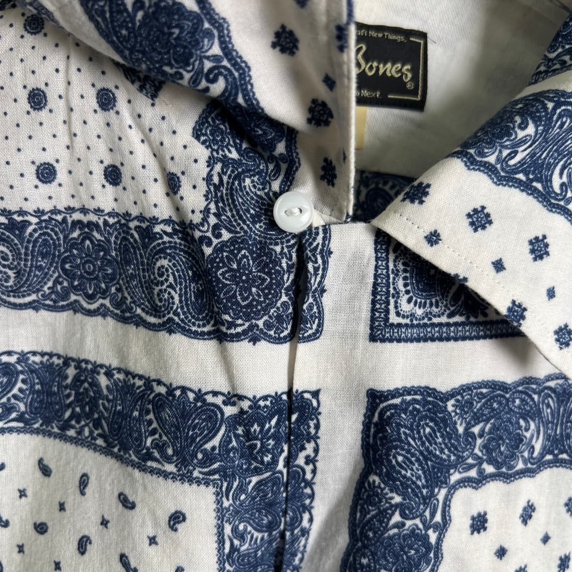 dry bones 드라이 본즈 반다나 패턴 오픈 칼라 셔츠 38 상품이미지9