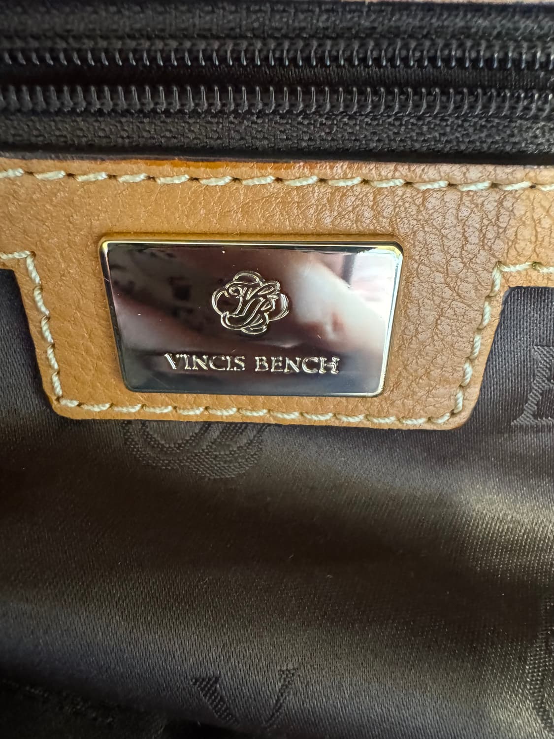 빈치스벤치 로고 패턴 토트&숄더백 판매합니다 상품이미지7