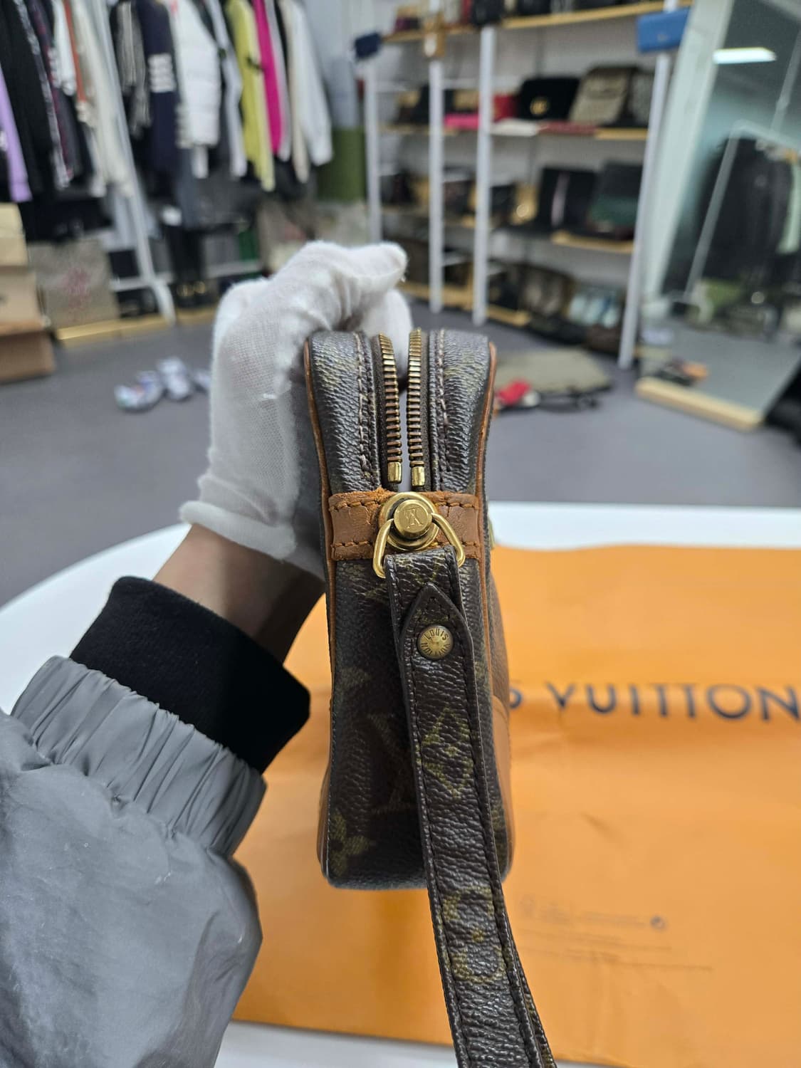 [50%세일] 루이비통 말리 드래곤 파우치백 상품이미지4