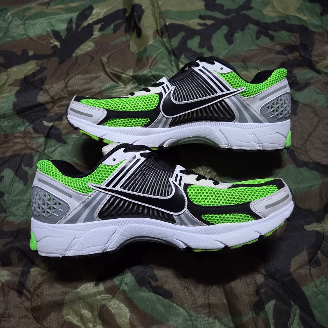 Nike Zom Vomero 5 SP 나이키 줌 보메로 5 스페셜 상품이미지3