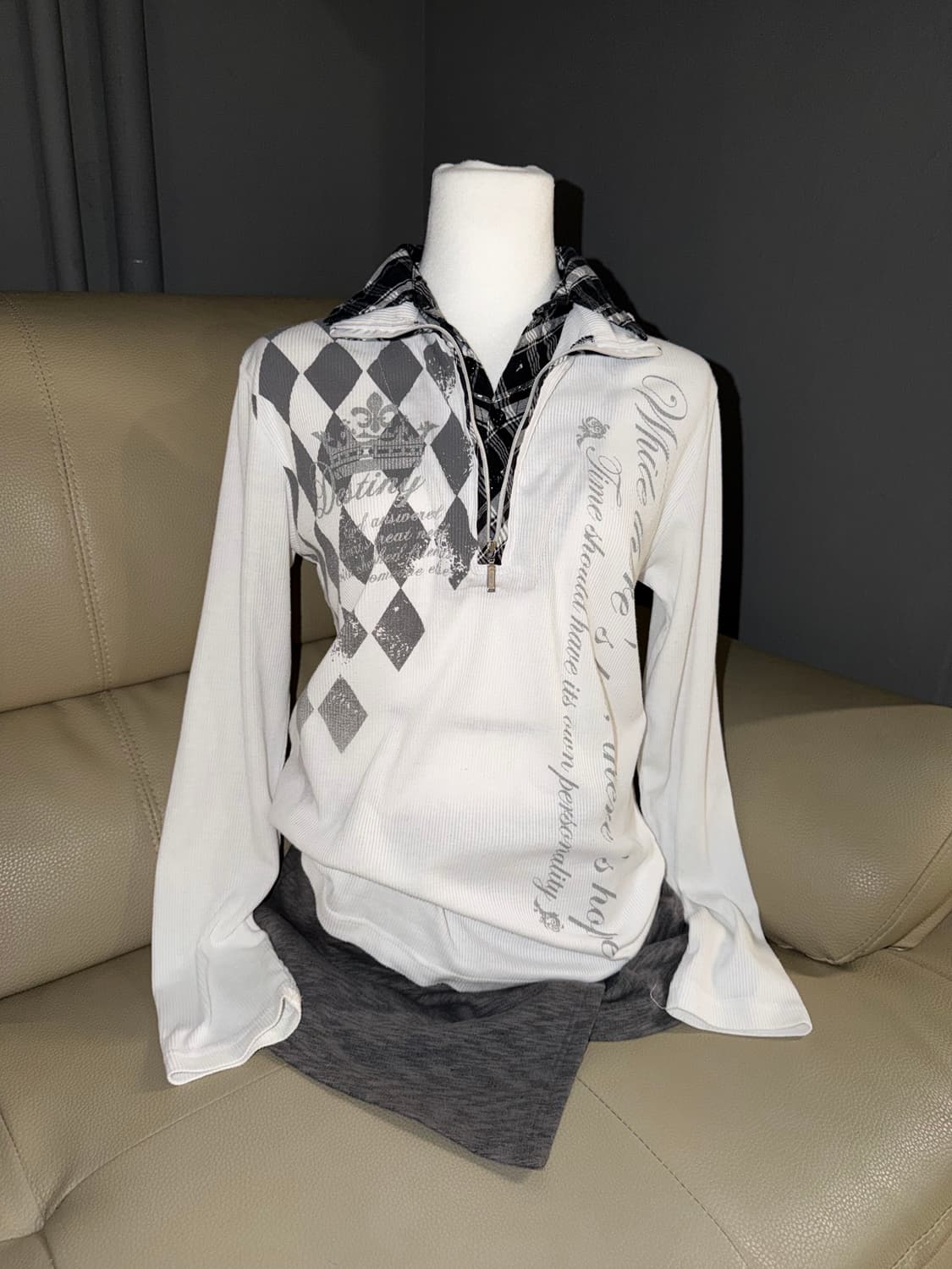 layered collar detail printing sleeve 상품이미지1