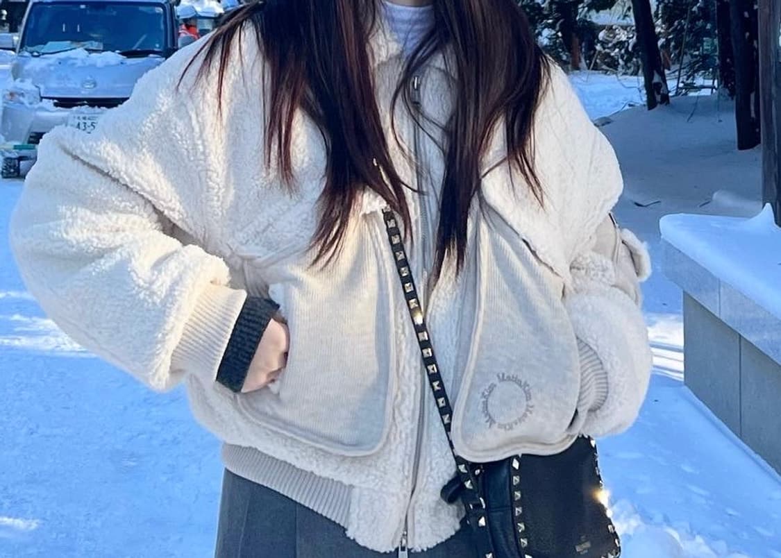 마뗑킴 니트 믹스드 테디 크롭 점퍼 베이지 상품이미지2