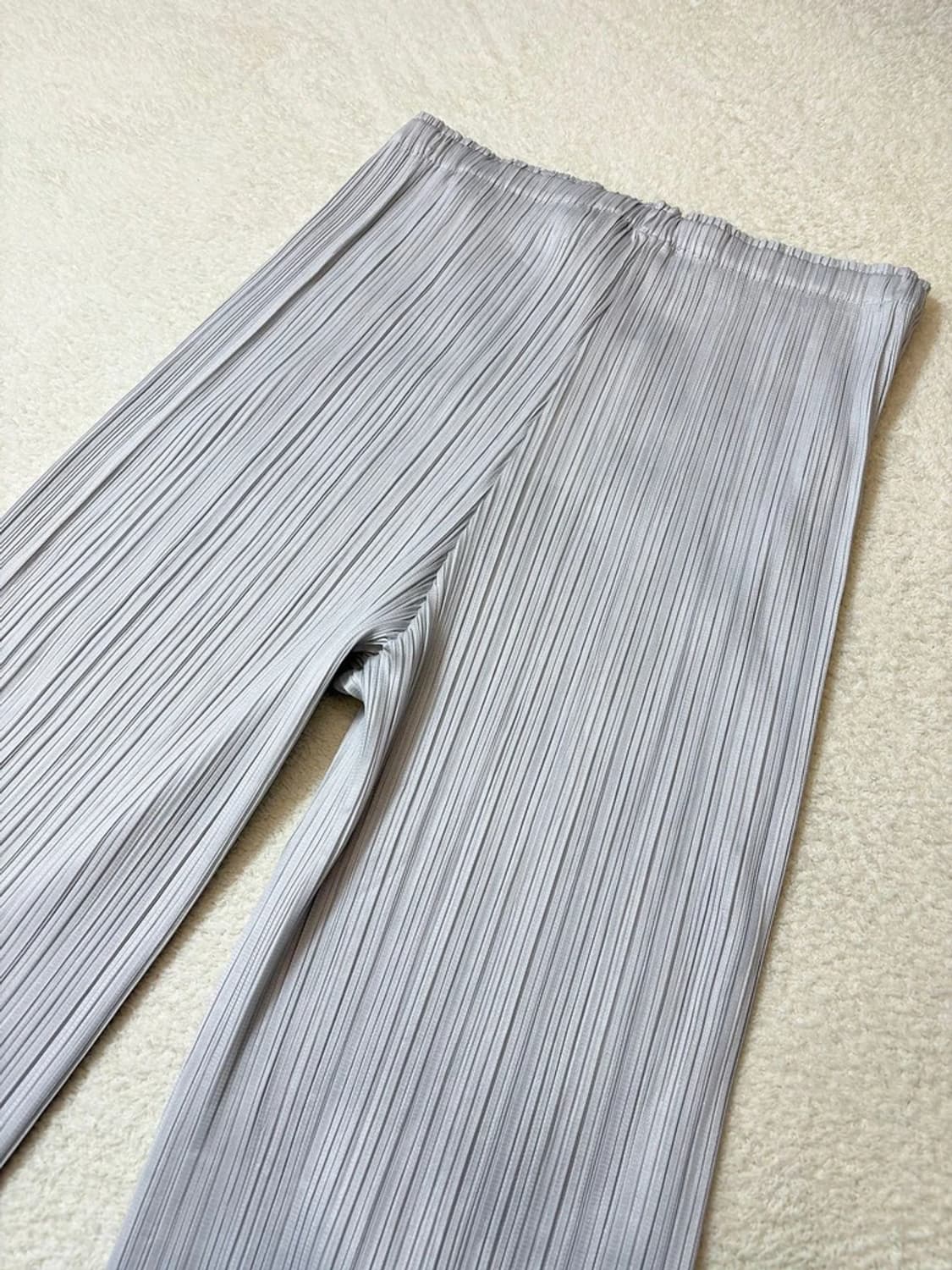 플리츠플리즈 이세이미야케 세미 부츠컷 팬츠 pn6153 상품이미지4