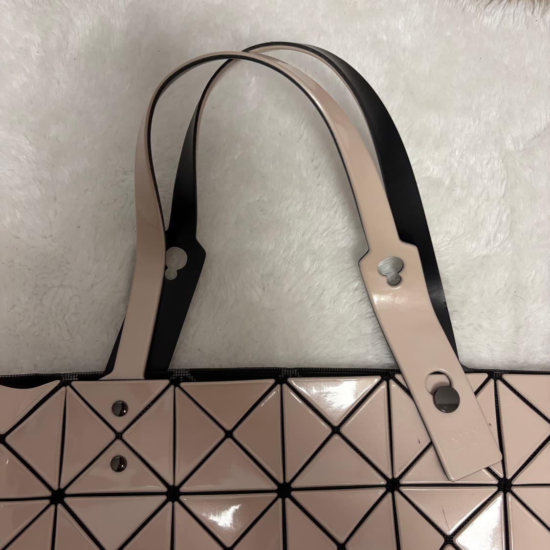 바오바오 루센트 토트백 베이지 상품이미지3