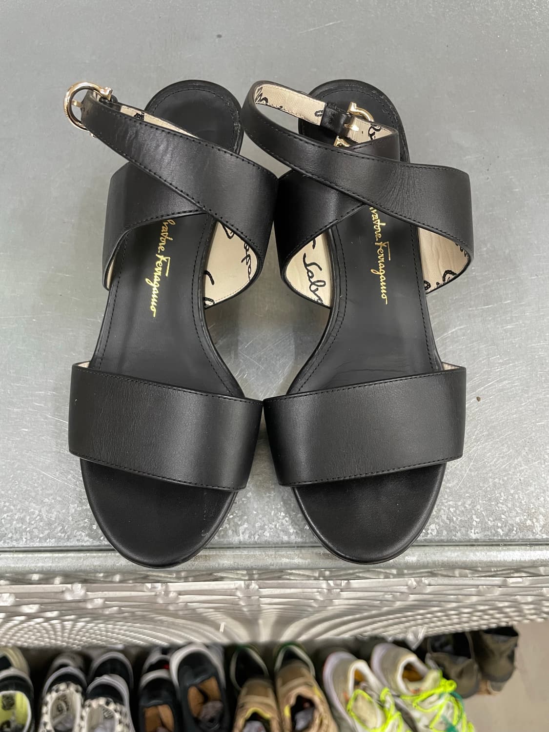 페레가모 블랙 레더 샌들 5 상품이미지5