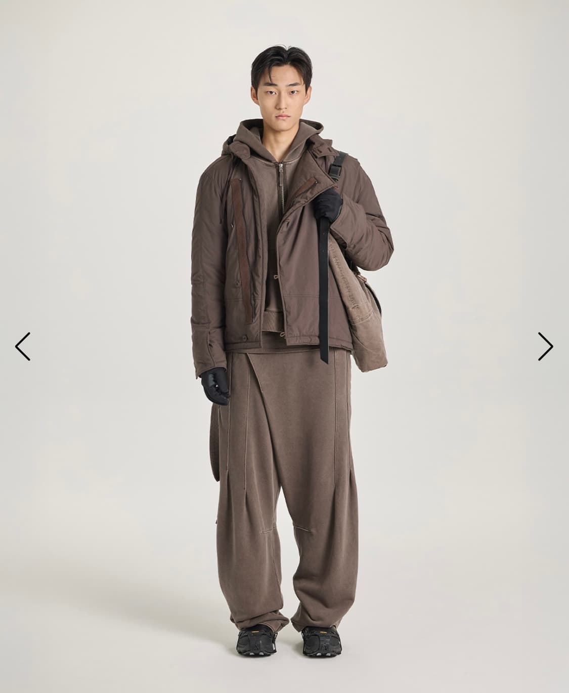 SYMM Draped Diagonal 점퍼 패딩 브라운 1 상품이미지2