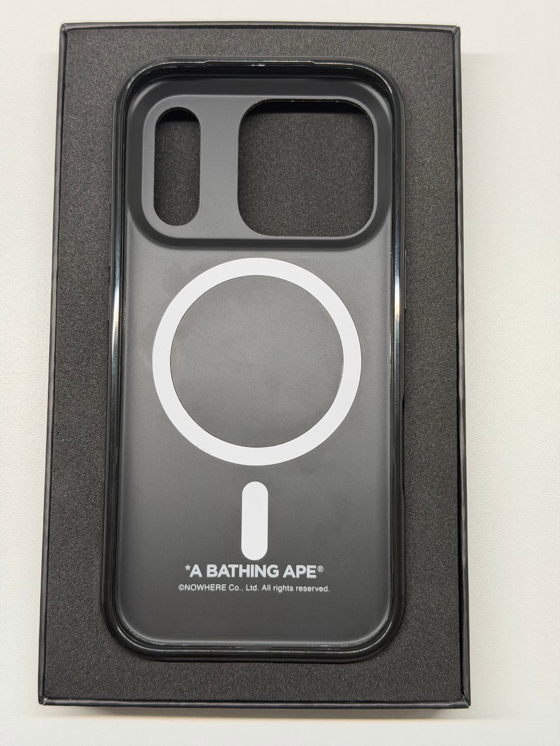 베이프 아이폰 17프로 케이스 상품이미지2