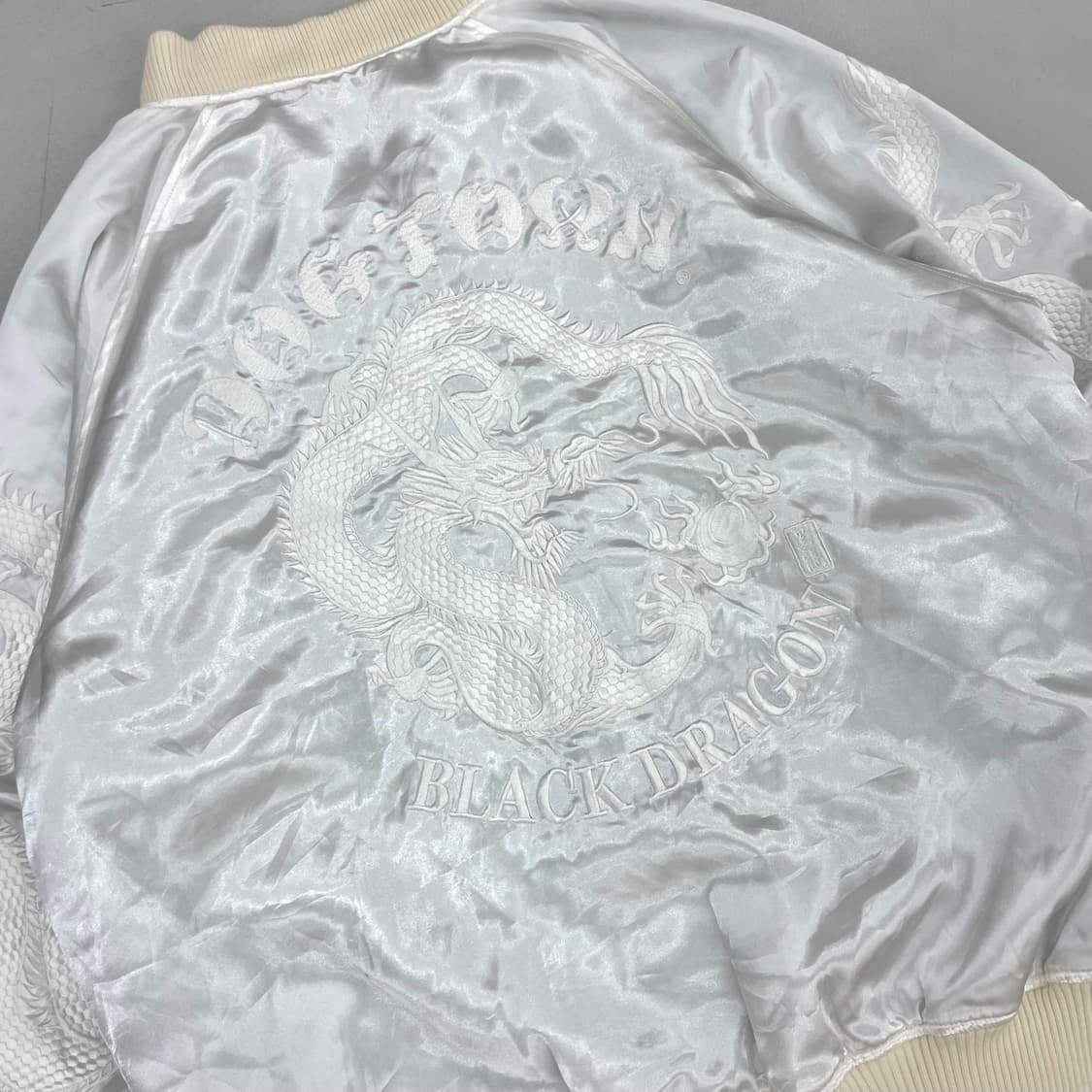 Dogtown 독타운 도그타운 드래곤 용자수 오리엔탈 스카쟌 화이트 상품이미지4