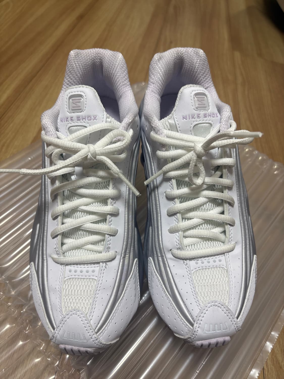 나이키 샥스 r4 245 상품이미지1