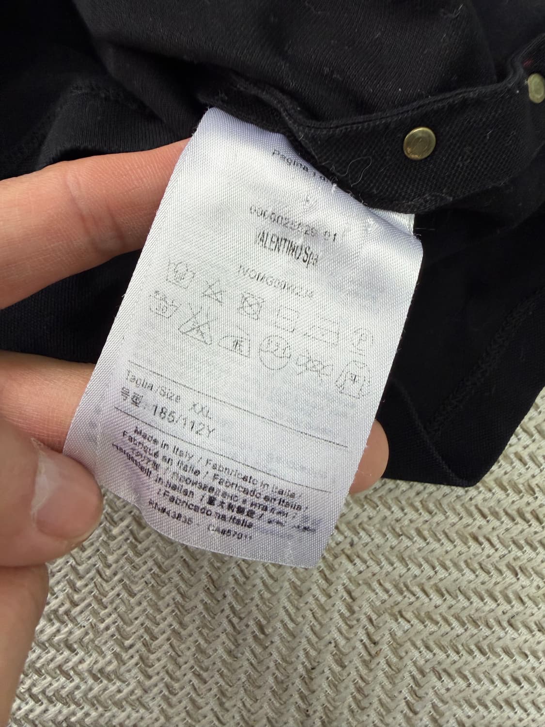 정품) 발렌티노 남성 블랙 스터드 반팔 카라티 XXL 상품이미지8