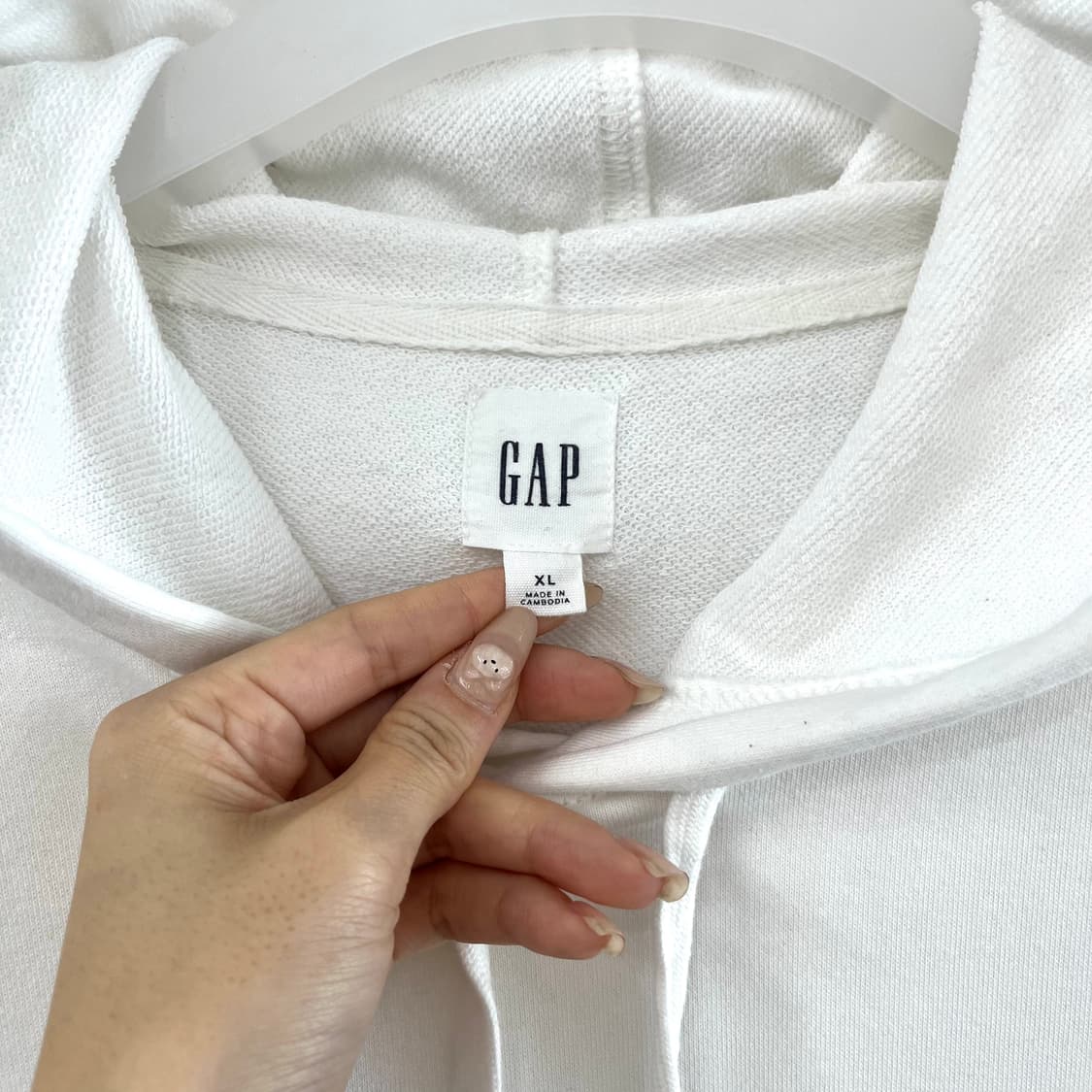 갭 자수로고 화이트 후드티 상품이미지5