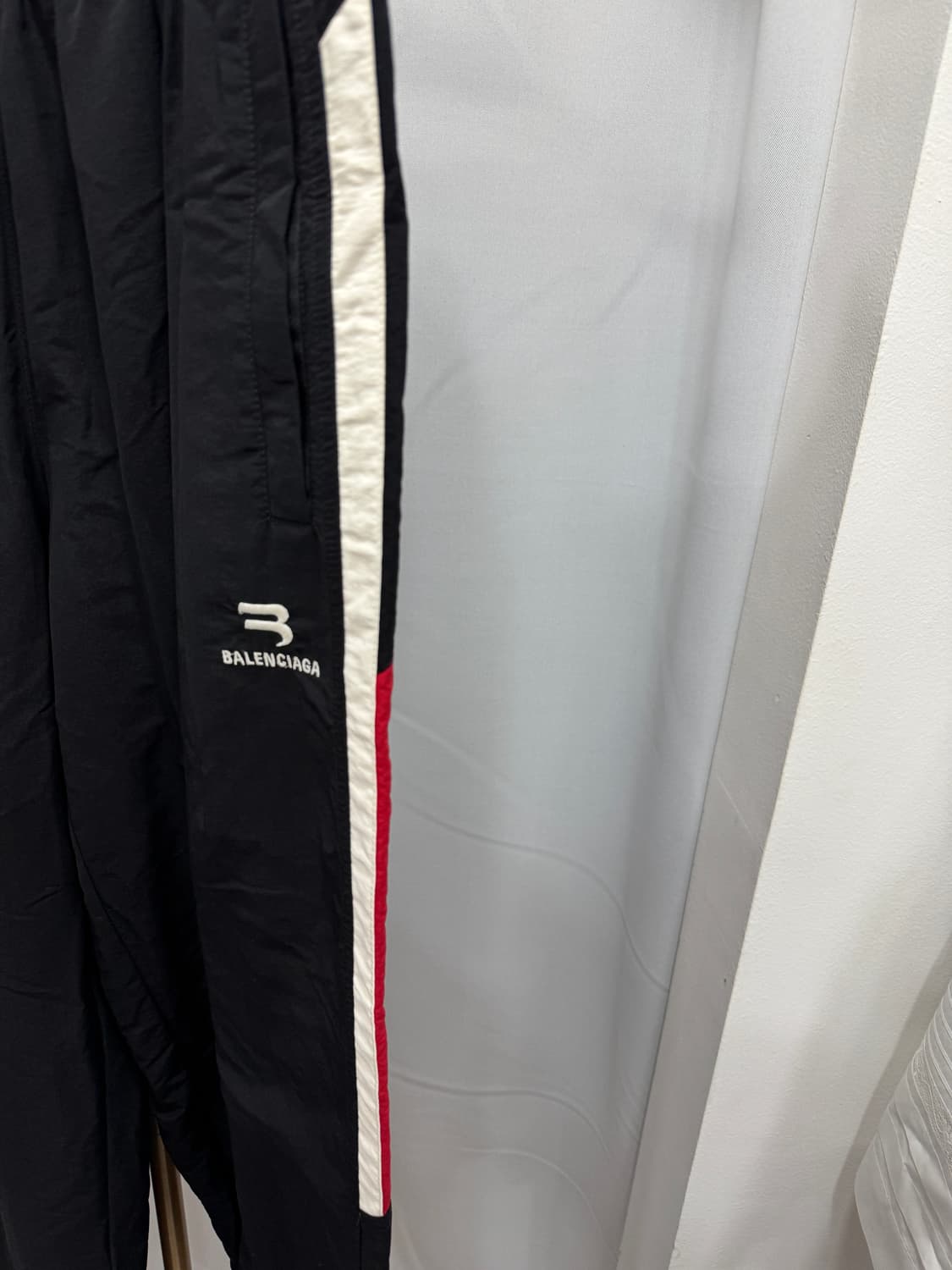 발렌시아가 스포티 B트랙 팬츠 46사이즈  상품이미지2