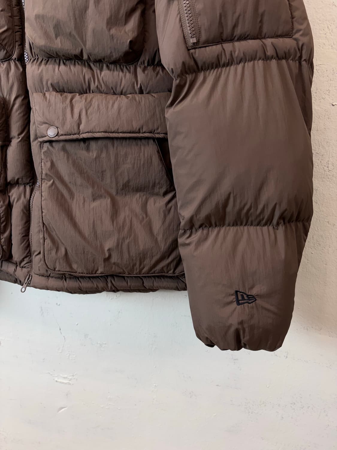 뉴에라 아웃도어 2IN1 푸퍼 다운 자켓 브라운 상품이미지5