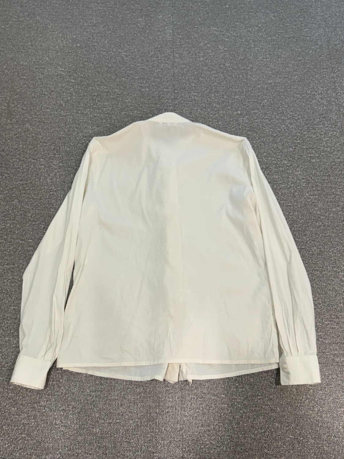 로로피아나 오프화이트 러플 셔츠 46 상품이미지5