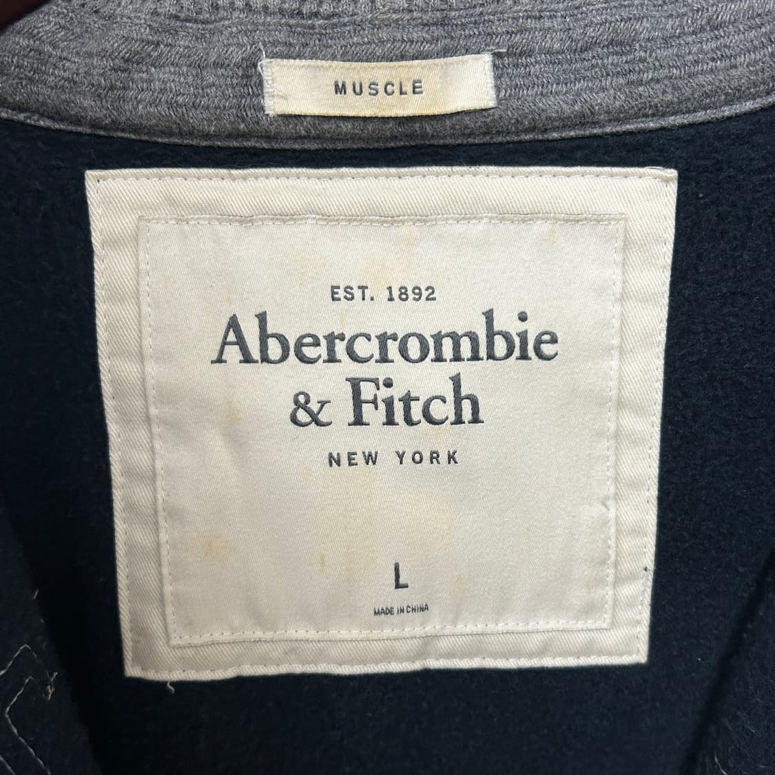 아베크롬비 y2k 머슬하이 후드집업 네이비 상품이미지5