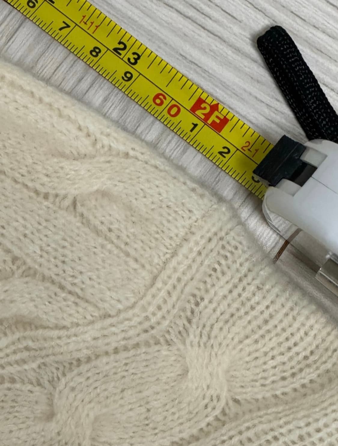 폴로 꽈배기 니트 아이보리 상품이미지5