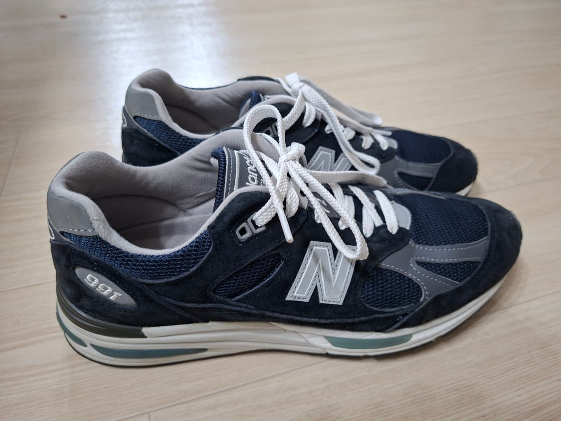 뉴발란스991v2 네이비 270 (9/10) 상품이미지3