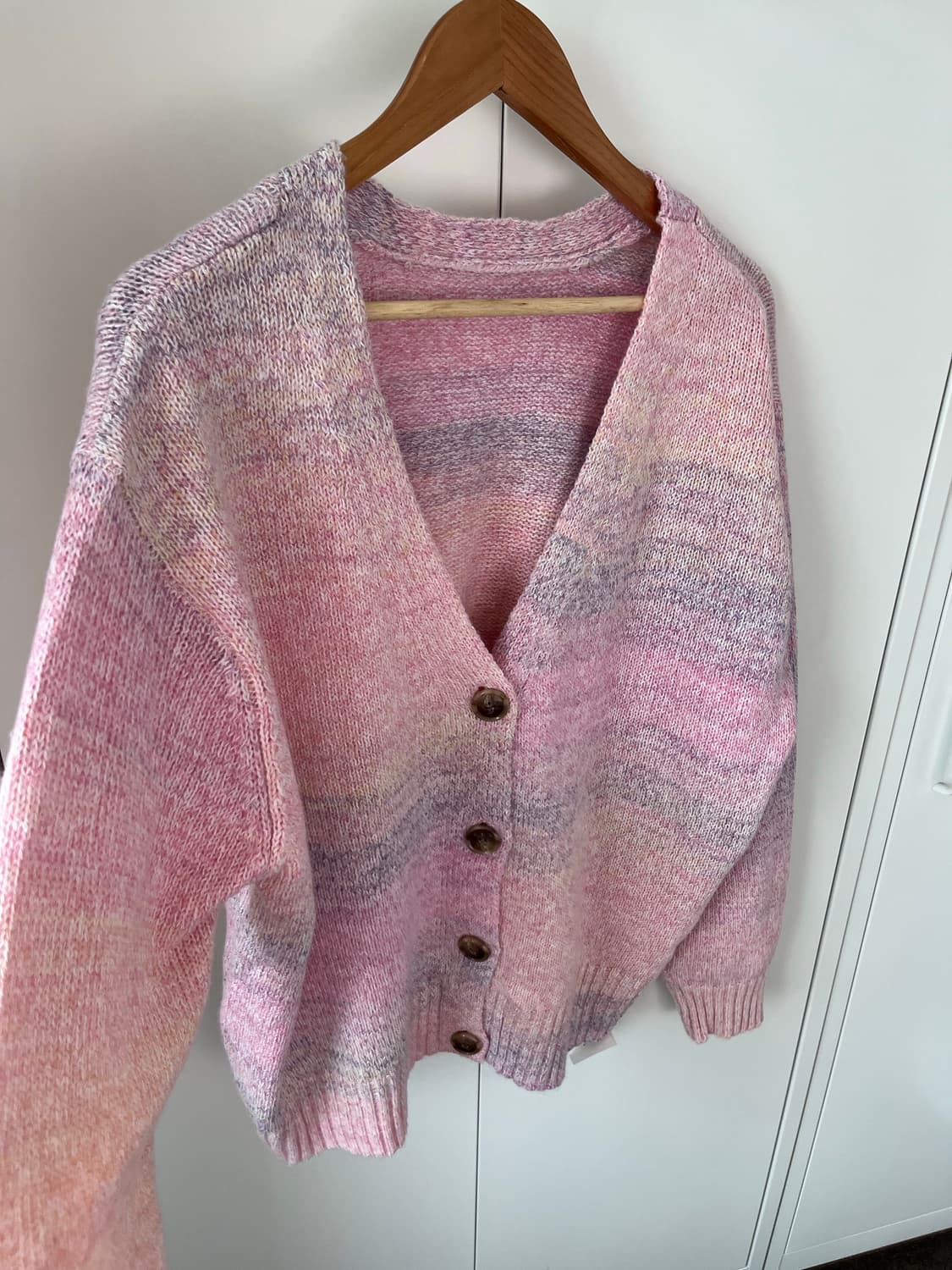 Kutir 무지개 그라데이션 브이넥 가디건 상품이미지9