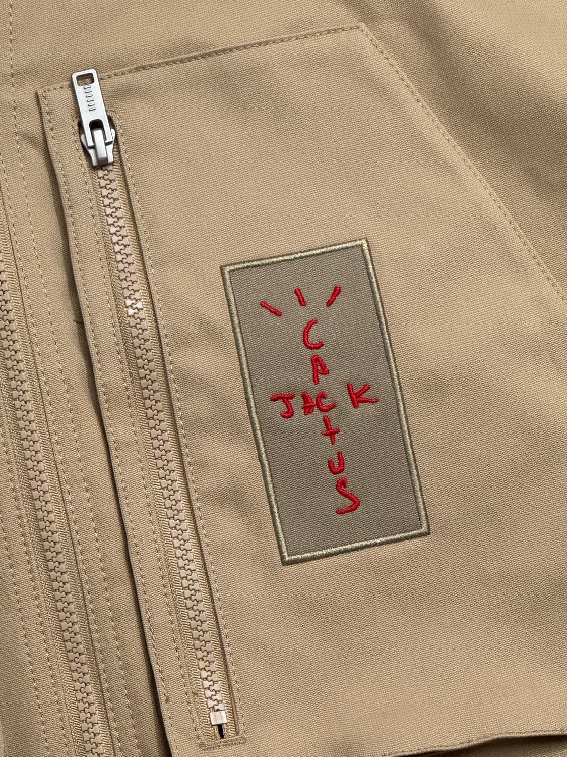 조던 x 트래비스 스캇 콜라보 유틸리티 베스트 3XL 상품이미지4