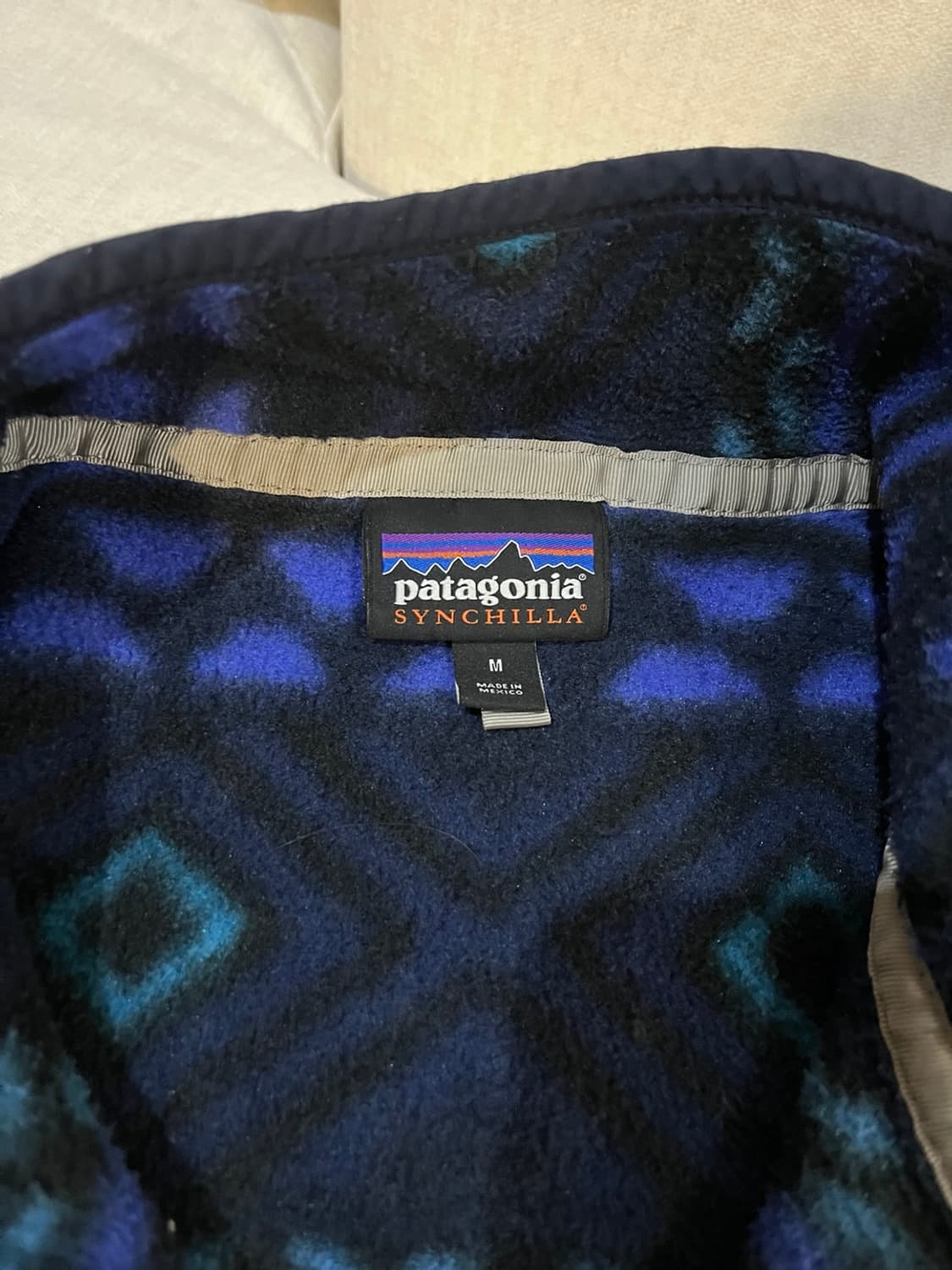파타고니아 아즈텍 패턴 헤비웨이트 신칠라 16년 민트급 맨-m 상품이미지3