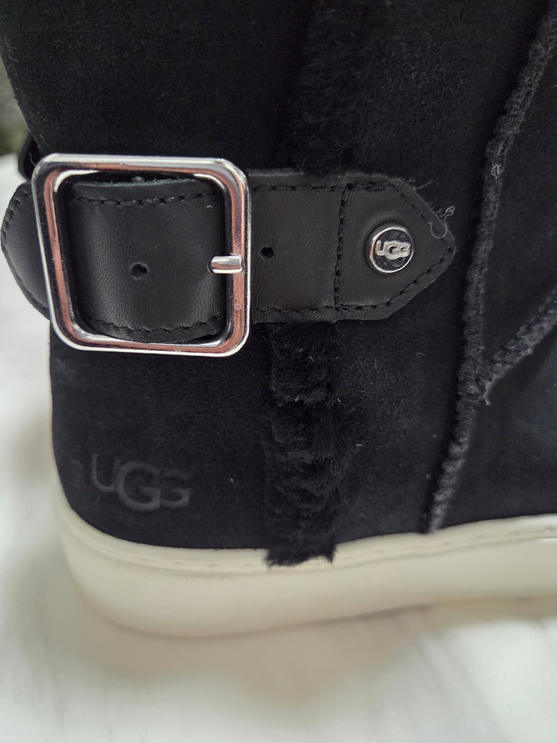 어그 아이카 스웨이드 스니커 부츠 상품이미지6