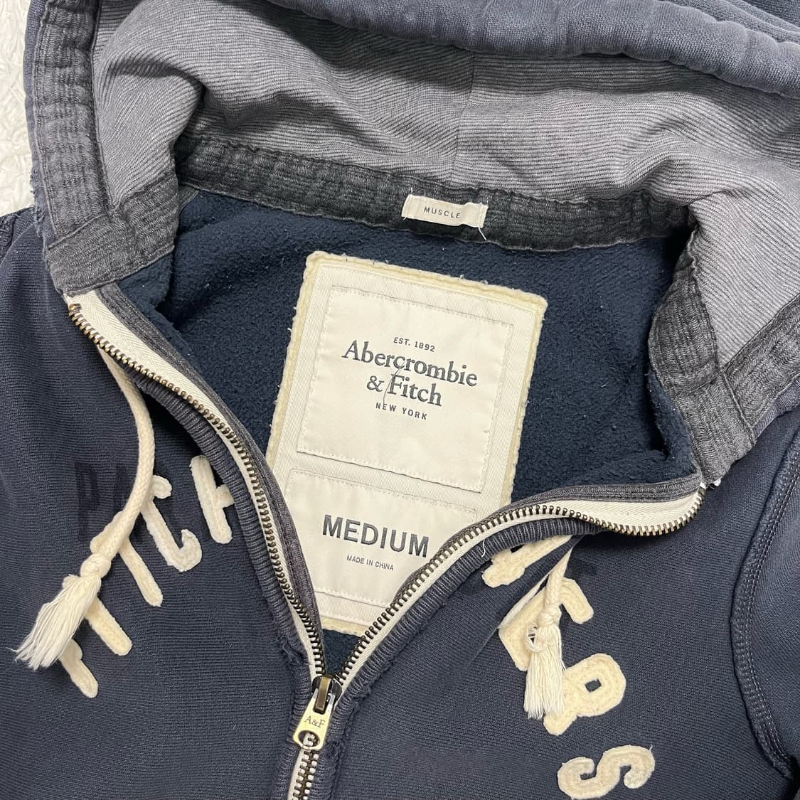 Abercrombie navy zip-up hoodie 상품이미지6