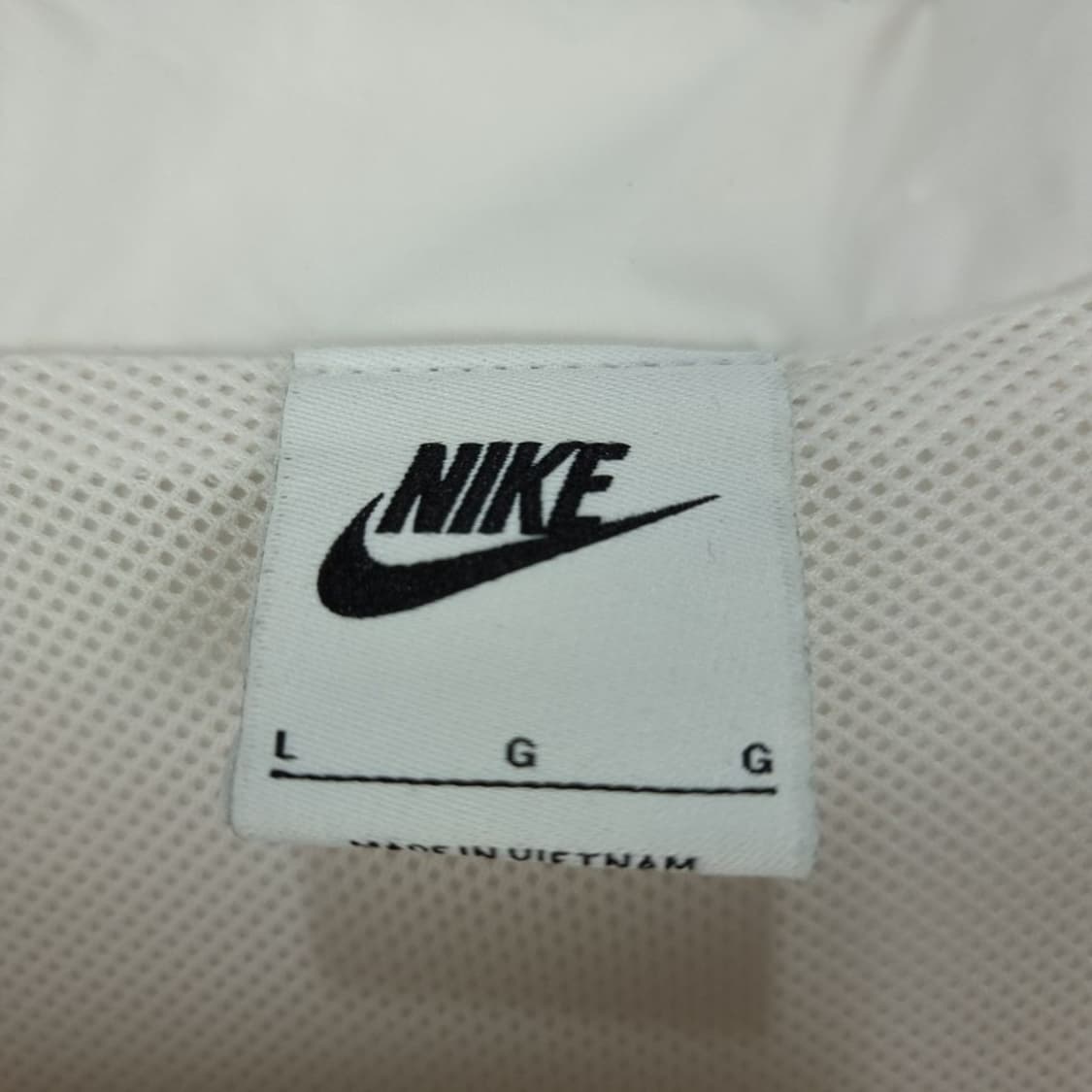 [나이키] 뒷판 빅로고 자수 바람막이 자켓 아이보리 M18985 상품이미지7