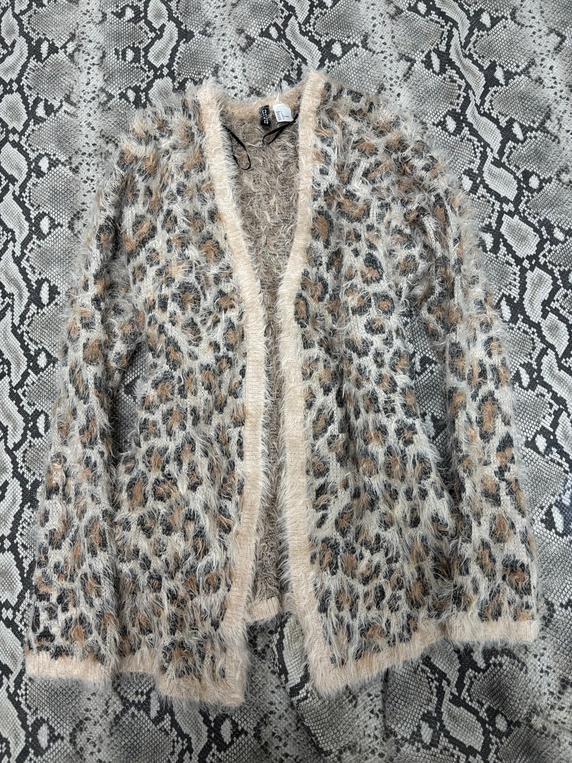 Leopard Fur Cardigan 상품이미지4