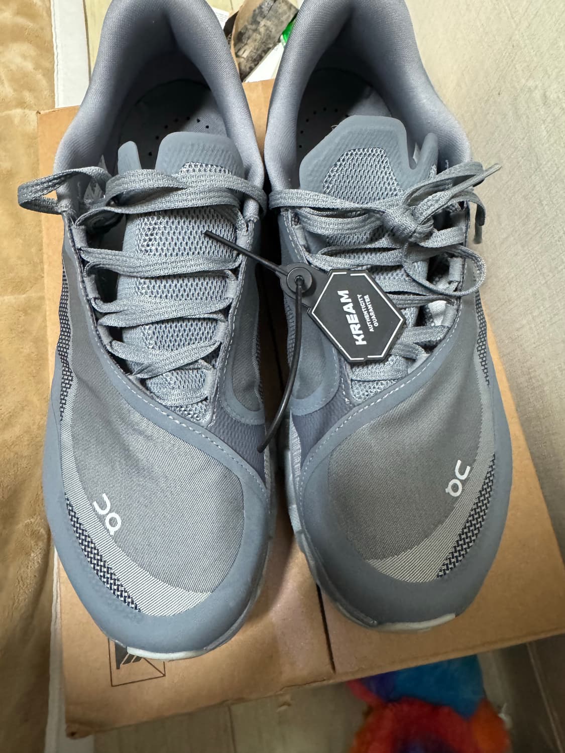 파프 온러닝 클라우드 하이퍼 팬텀 아폴로 275 상품이미지1